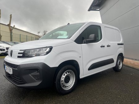 2026 Peugeot Partner  €22,700 thumbnail