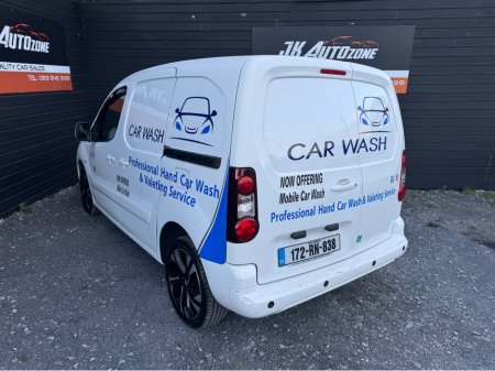 2017 Peugeot Partner - thumbnail 4