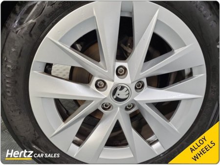 2024 Skoda Octavia AMBITION 110HP Petrol Manual €25,745 thumbnail