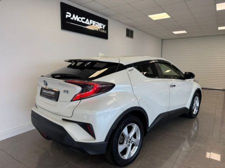 2018 Toyota C-HR 1.8 HYBRID LUNA €17,350 thumbnail
