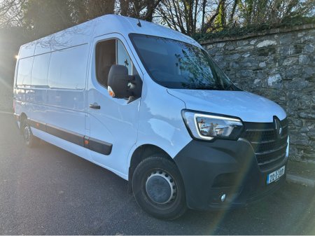 2021 Renault Master RED EDITION FWD 3T5 2DR €17,950 thumbnail