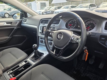 2015 Volkswagen Golf 1.6 TDI 3DR 110HP Comfortline €12,950 thumbnail