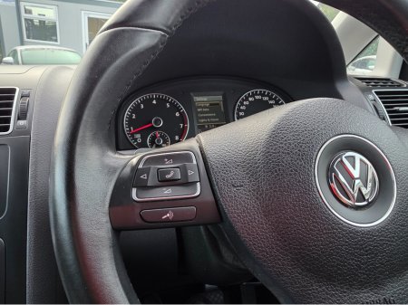 2013 Volkswagen Touran 1.4 TSI HIGHLINE EDITION 7 SEATER ALLOYS SIMI DEALER - SPECIALISING IN IMPORTS OF GERMAN AUTOMATIC HI SPEC CARS thumbnail