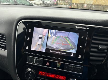 2019 Mitsubishi Outlander OUTL PHEV S-EDI S-EDITION 4DR AUTO €20,999 thumbnail