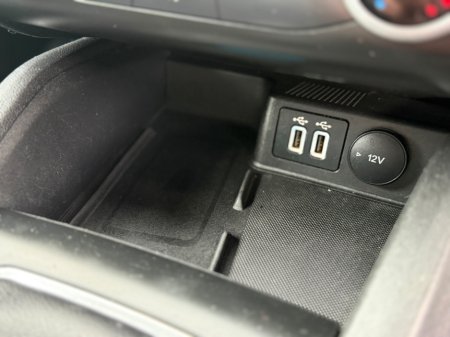 2021 Ford Focus - thumbnail 26