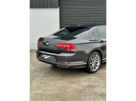 2019 Volkswagen Passat - thumbnail 6