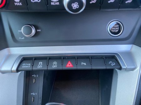 2022 Audi Q3 35 TDI 150 S-TRONIC SE 4DR AUTO thumbnail