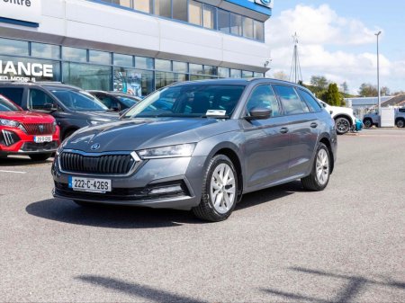 2022 Skoda Octavia - photo 3