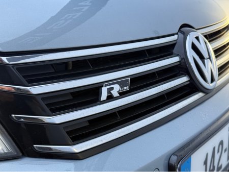 2014 Volkswagen Passat 2.0 TDI R LINE BLUEMOTION 140P 140PS 4DR €7,950 thumbnail