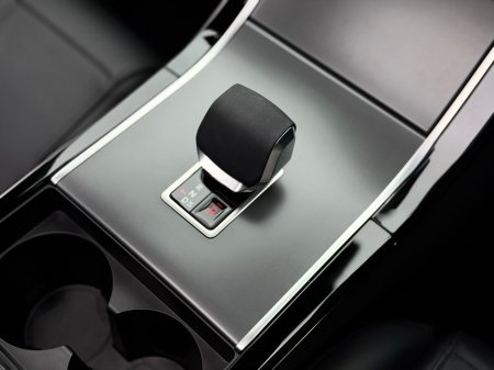 2024 Land Rover Range Rover Velar - thumbnail 11