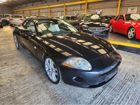 2006 Jaguar XK AUTO// STUNNING LOW MILEAGE EXAMPLE// FULL SERVICE HISTORY//FINISHED IN BLACK METALLIC WITH BEIGE LEATHER INTERIOR