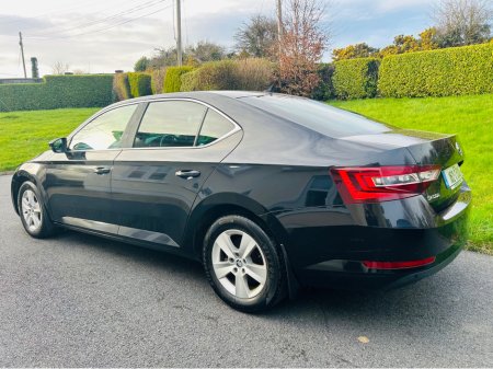 2016 Skoda Superb - thumbnail 16