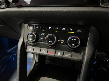 2024 Skoda Kodiaq Ambition 7 Seat DSG 2.0TDI 150BHP - Reversing Camera - Climate Control - Cruise Control - Heated Seats - Apple CarPlay/Android Auto €47,950 thumbnail