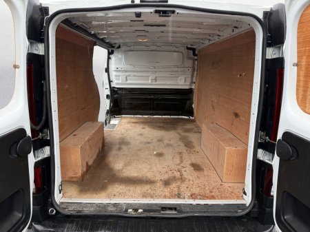 2021 Renault Trafic 2.0 DCI LWB 120 BHP - NATIONWIDE WARRANTY - €54/WEEK €0 DEPOSIT €11,949 thumbnail