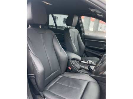 2016 BMW 3 Series - thumbnail 17