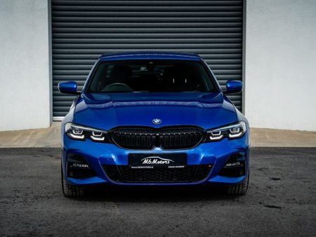 2022 BMW 3 Series - view 3