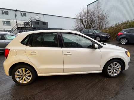 2014 Volkswagen Polo 1.2 60BHP TRENDLINE €9,950 thumbnail