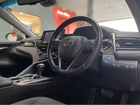 2021 Toyota Camry €25950 2021 TOYOTA CAMRY G 2.5 AUTOMATIC / CRUISE CONTROL / REVERSE CAMERA / ELECTRIC SEATS / PADDLE SHIFTERS AND MORE €25,950 thumbnail