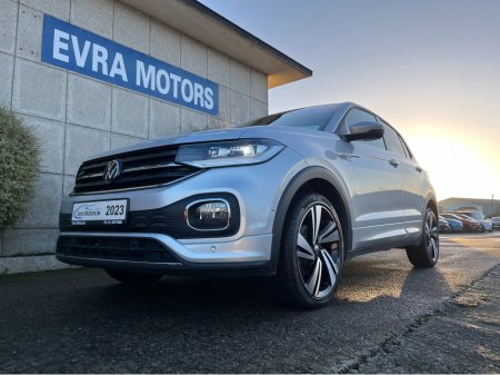 2023 Volkswagen T-Cross R-LINE AUTOMATIC 1.0 PETROL //HIGH SPEC//REVERSE CAMERA//HALF LEATHER SEATS//ADAPTIVE CRUISE CONTROL//KEYLESS ENTRY// €26,950 thumbnail