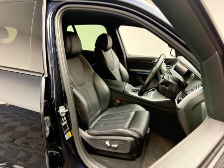 2021 BMW X5 45E M SPORT XDRIVE €56,990 thumbnail