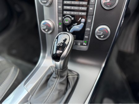 2017 Volvo V60 - thumbnail 26