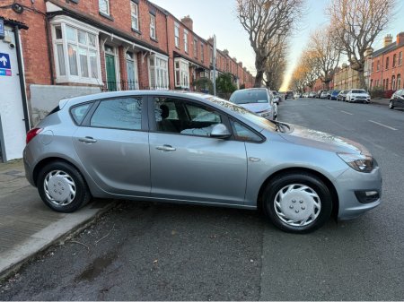 2015 Opel Astra 1.4 Petrol, 1 Owner Irish Car From New, New Nct 01/2027, 5 Door Hatchback, A/C, Service & Warranty Included, SIMI Dealer, €6,950 thumbnail
