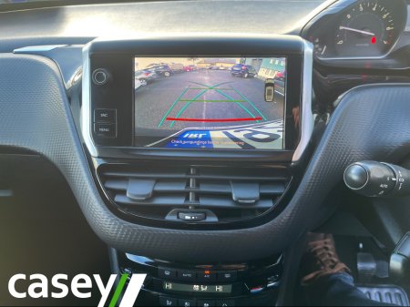 2019 Peugeot 2008 ACTIVE 1.2 PURETECH 82 6. 6.2 4DR €11,950 thumbnail