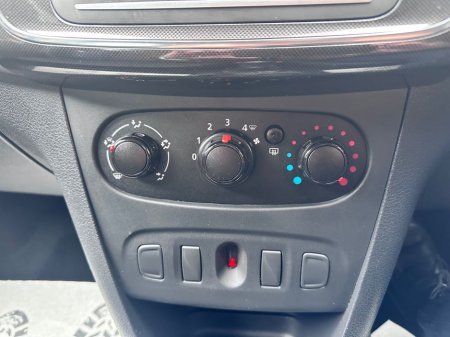 2019 Dacia Sandero - thumbnail 26