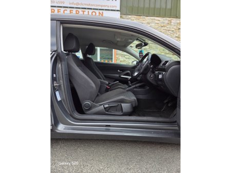 2012 Volkswagen Scirocco - thumbnail 14