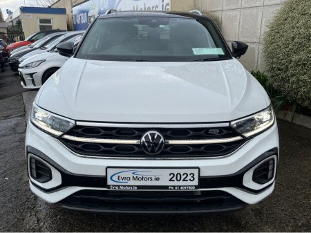 2023 Volkswagen T-Roc R-LINE AUTOMATIC 2.0 DIESEL //HALF LEATHER HEATED SEATS//REVERSE CAMERA//ADAPTIVE CRUISE CONTROL//KEYLESS ENTRY// €31,950 thumbnail