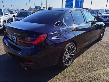 2021 BMW 3 Series - thumbnail 5