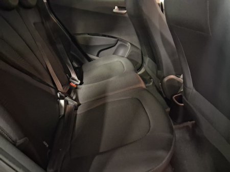 2018 Hyundai i10 - thumbnail 5