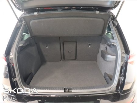 2024 Skoda Karoq 2.0TDI 150HP Sportline €38,950 thumbnail