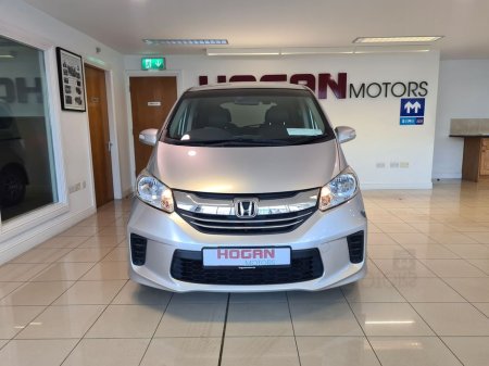 2016 Honda Freed - thumbnail 2