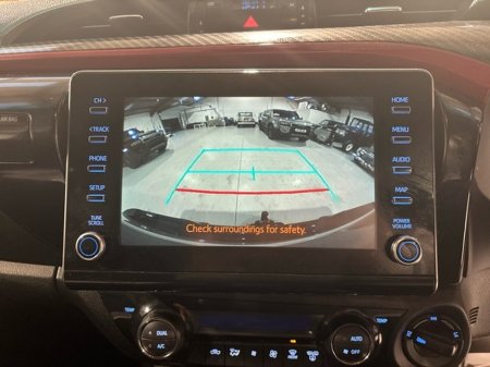 2023 Toyota Hilux 2.8 GR SPORT 4DR A AUTO €41,420 thumbnail