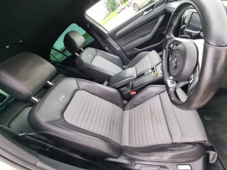 2016 Volkswagen Passat - thumbnail 15