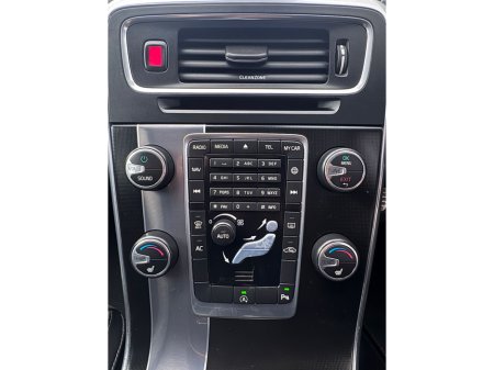 2016 Volvo V60 - thumbnail 17