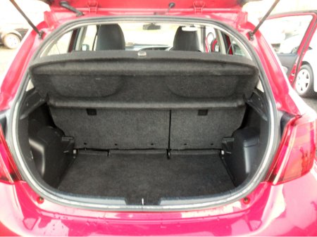 2016 Toyota Yaris 1.3  LUNA 5-DR......NCT 07/26......TAXED 04/26......FULL SERVICE HISTORY €9,995 thumbnail