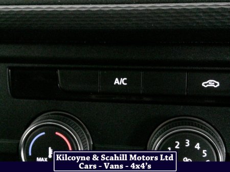 2022 Volkswagen Transporter - thumbnail 24