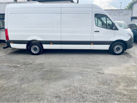 2025 Mercedes-Benz Sprinter - photo 4
