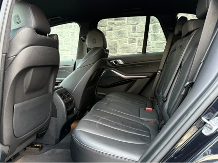 2022 BMW X5 M SPORT M PERF G05 X-DRIVE 5DR A €58,950 thumbnail