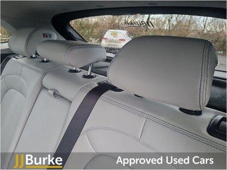 2022 Hyundai Kona Kona EV Premium 64 kWh thumbnail