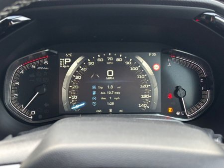 2025 Isuzu D-MAX DL40 AUTO DCB €48,499 thumbnail