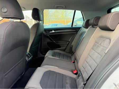 2016 Volkswagen Golf - thumbnail 18