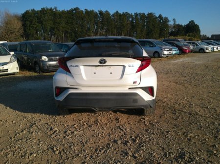 2019 Toyota C-HR - thumbnail 5