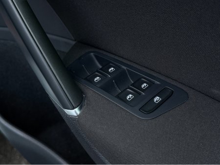 2016 Volkswagen Golf ( 162 REG 1.2 TSI COMFORTLINE PRIVACY GLASS REV CAMERA ALLOYS STUNNING CAR LOW TAX BAND ` €13,950 thumbnail