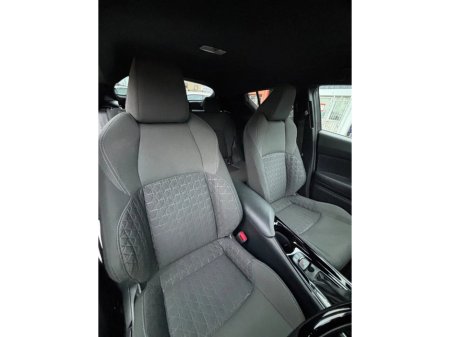 2022 Toyota C-HR 1.8 HYBRID SPORT BITONE €23,000 thumbnail