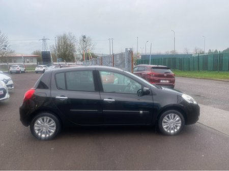 2011 Renault Clio - thumbnail 6