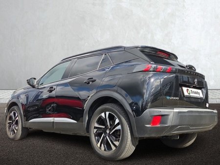 2023 Peugeot 2008 - thumbnail 17