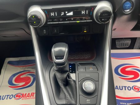 2020 Toyota Rav4 Toyota Rav4 g-edition 4x4 2.5 self charging hybrid petrol, auto €31,900 thumbnail